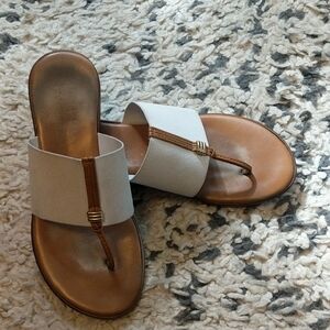 Italian Shoemakers Ivory and Brown Elastic Thong Sandals